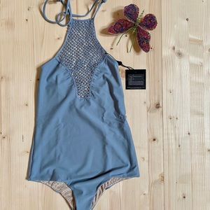 Acacia TEAHUPO’O full piece